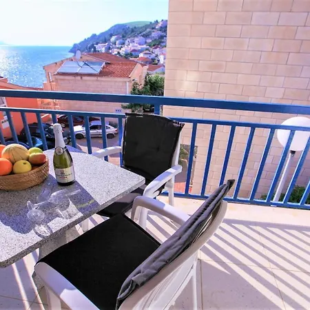 Gabrijela - Beachfront Apartamento