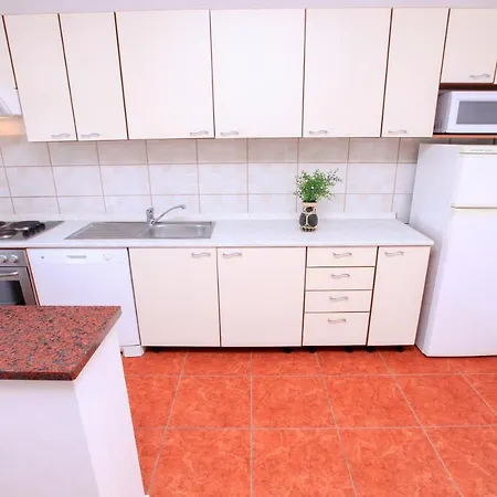 Gabrijela - Beachfront Apartamento *